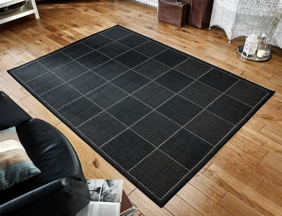 Checked Flatweave - Black